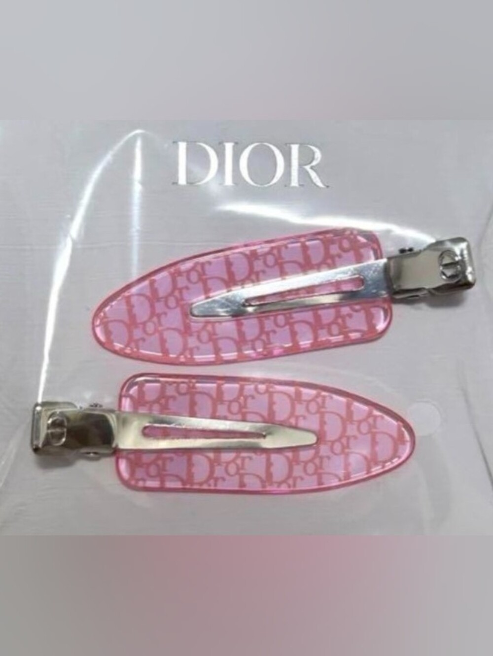 DIOR Backstage VIP Pink Hair Clips NEW & SEALED - Picture 3 of 3
